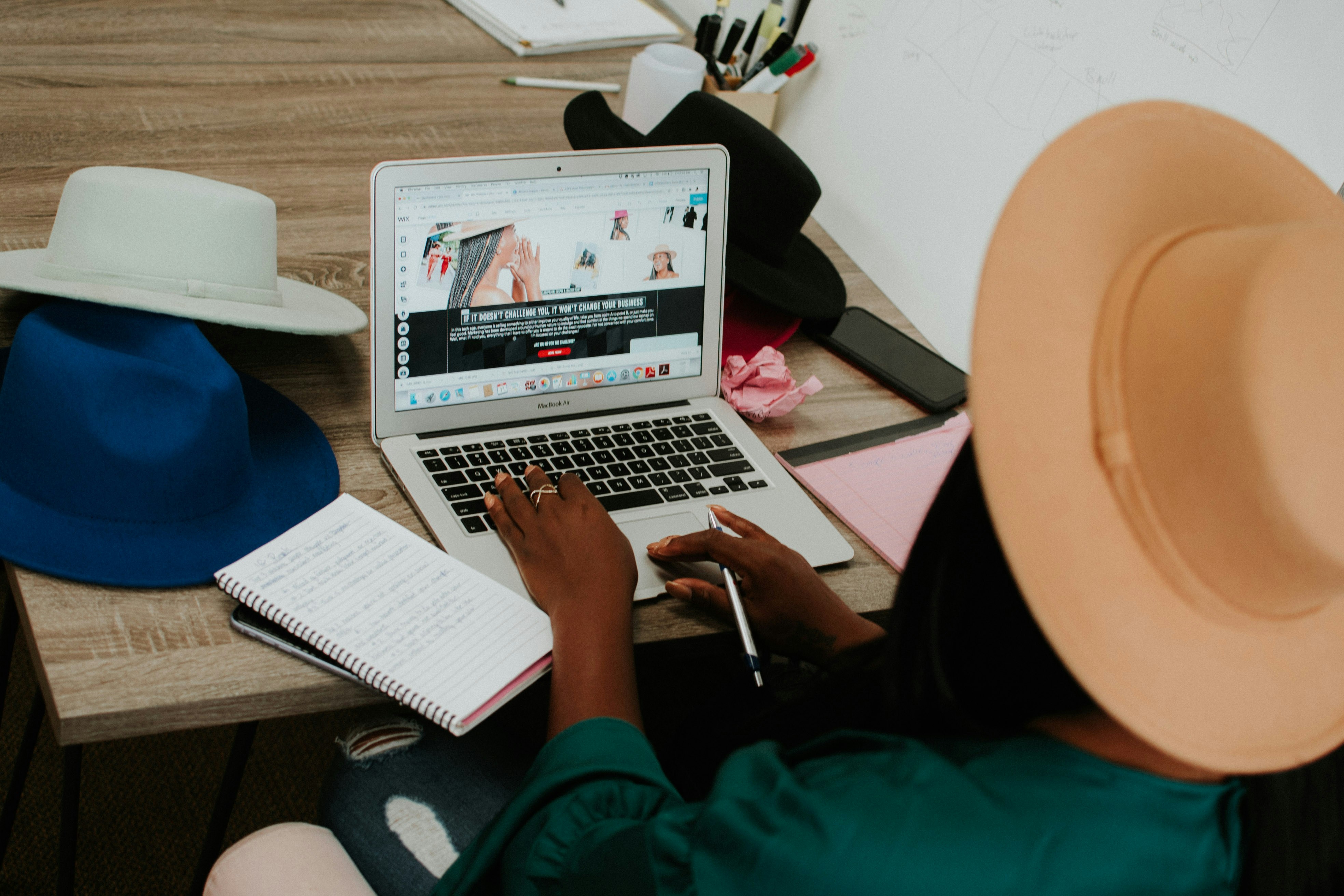 MARKETING TECHNICIAN CAPTURING ONLINE LEADS